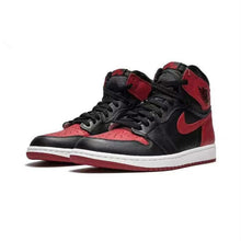 Load image into Gallery viewer, Authentic Original Nike Air Jordan 1 OG Retro Royal AJ1 Men&#39;s Basketball Shoes Sneakers Comfortable Breathable New 555088-007